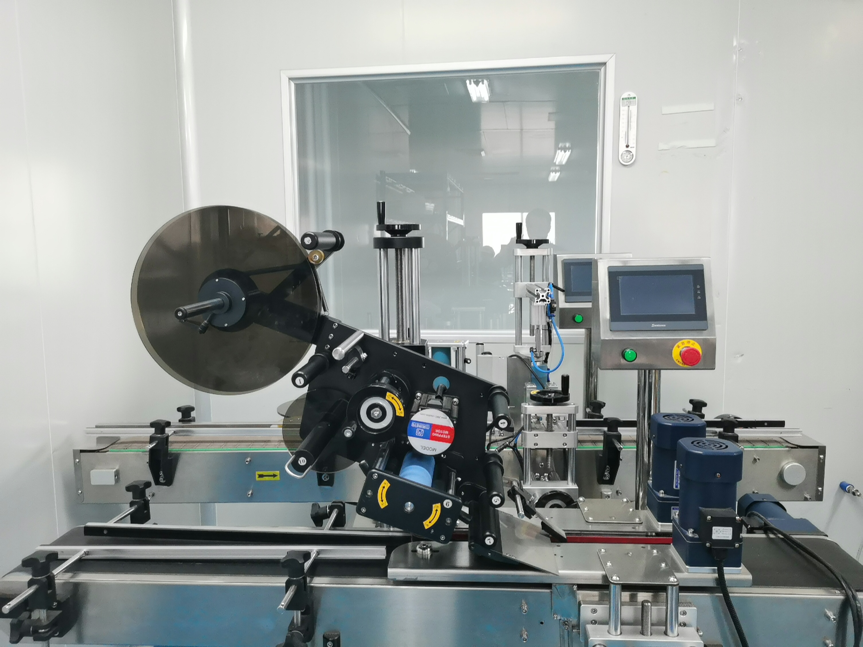 Duomeili automatic labeling machine